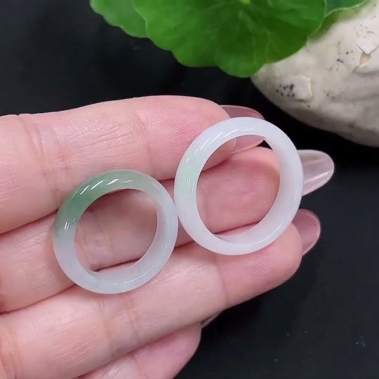 F34033395 Jadeite Rings Sell as a Lot