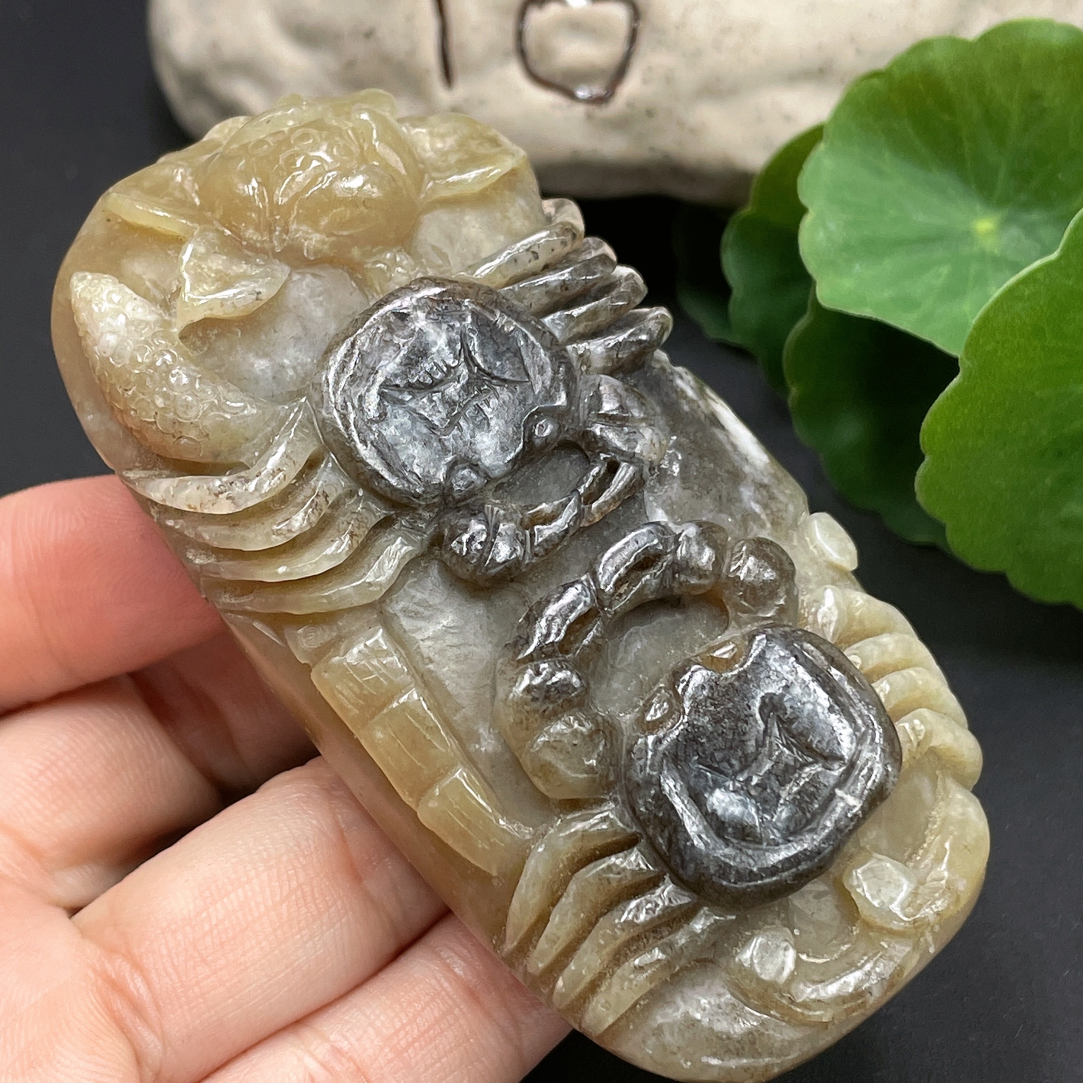 H17880663 Hetian Jade Handheld Ornament - Fortune from All Directions, Total Weight Approx. 133.3g