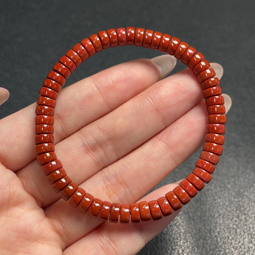 C34952599 Red Agate Bracelet with Visible Organic Matter, Total Weight Approx. 12.19g, Bead Size 6mm