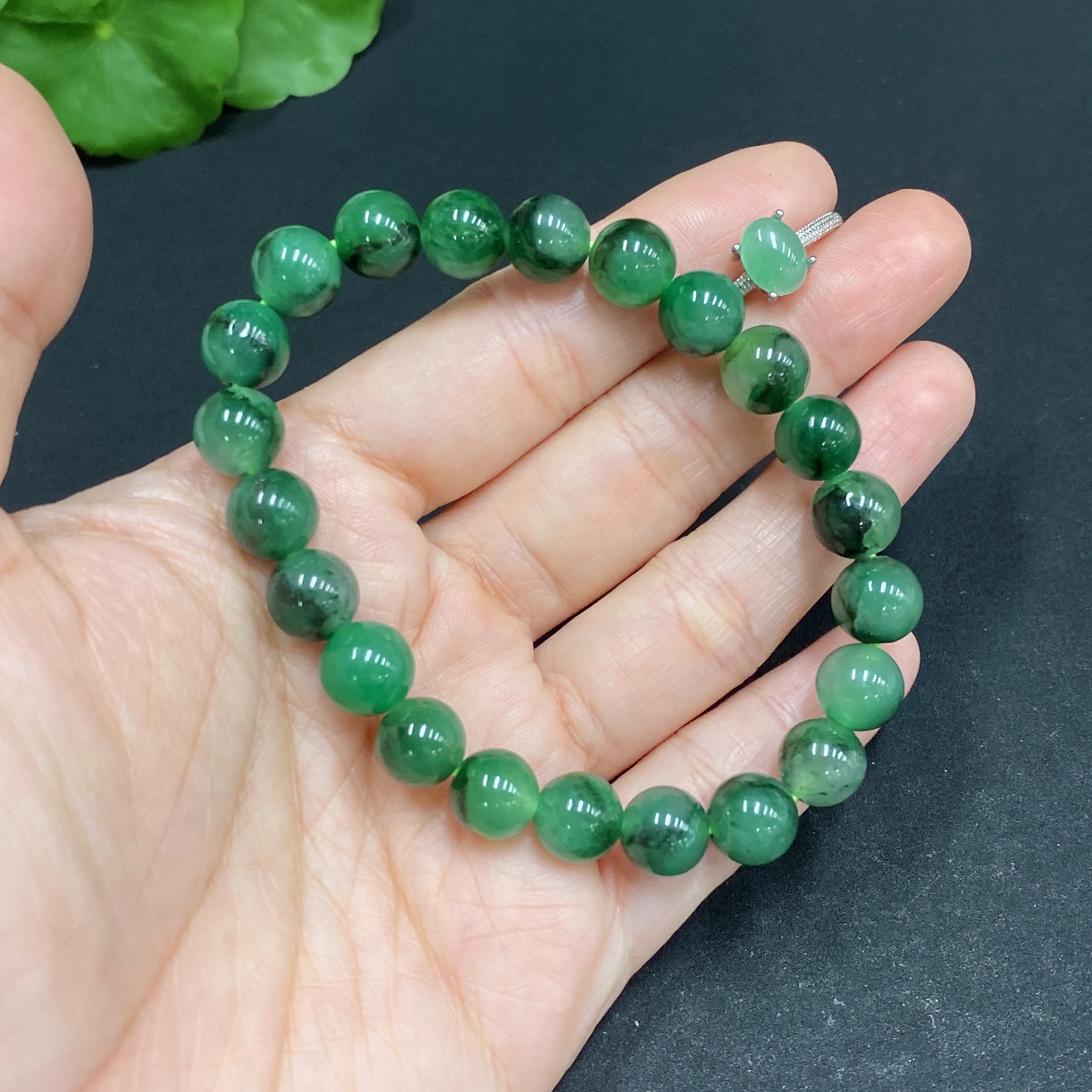 H33939118 African Emerald (Dulong Jade)