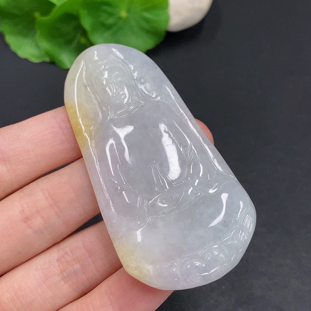 F31687890 Jadeite Guanyin Pendant