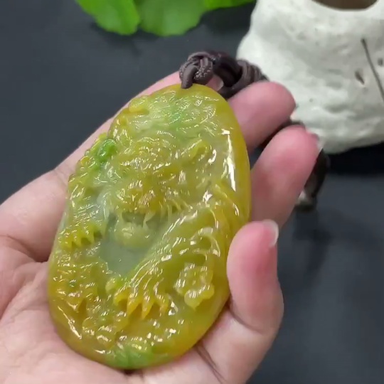 F18032143 Jadeite Tiger Pendant, Color Origin Undetermined, Total Weight 61.724g