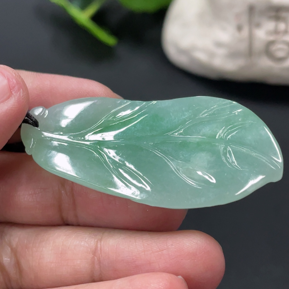 F33909975 Jadeite Leaf Pendant Total Weight Approx. 18.5g