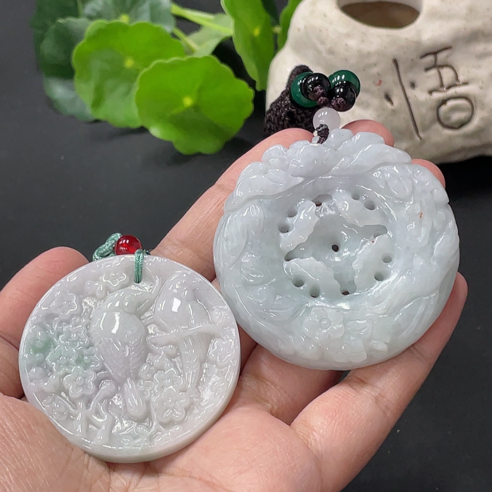 F34076774 Jadeite Pendant Joy on the Brows and Wealth in Full Bloom