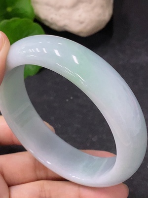 F32799856 Jadeite Round Bangle Size 58mm Total Weight Approximately 74.84g