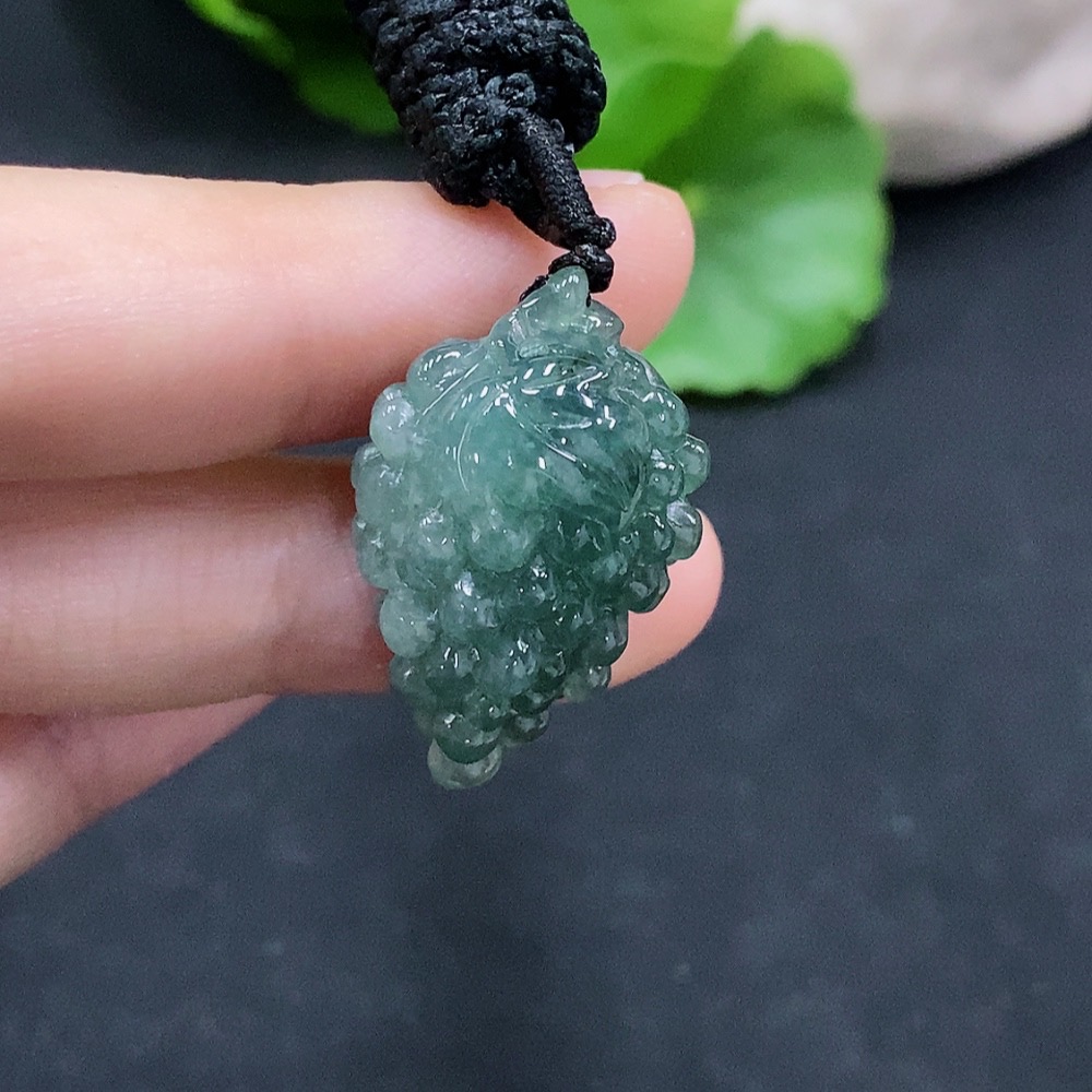 F31630519 Jadeite Grape Pendant, Total Weight Approx. 11.68g