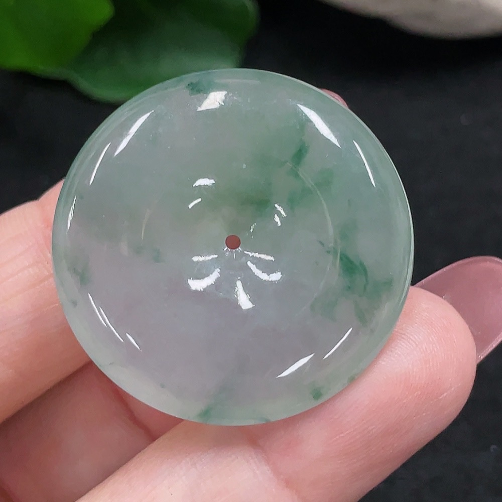 F32810084 Jadeite Safety Buckle Pendant, Total Weight Approx. 12.3g