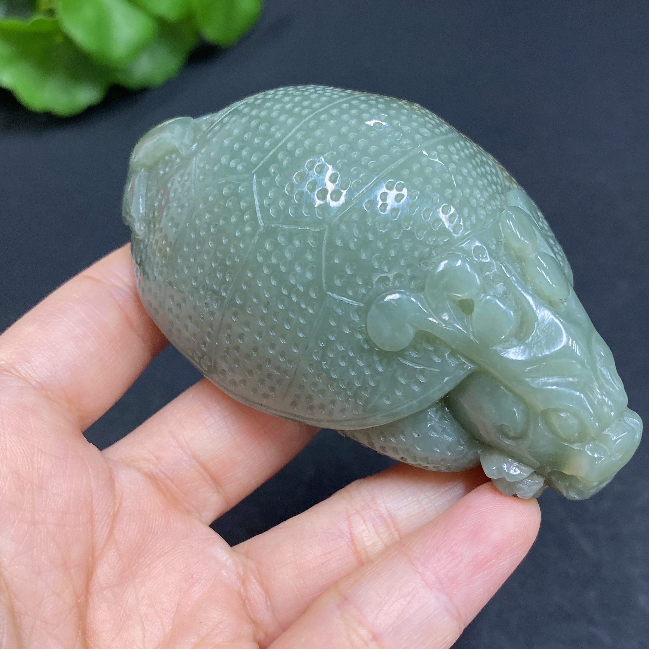 H29375602 Hetian Jade Handheld Piece, Dragon Turtle, Total Weight Approx. 184.9g