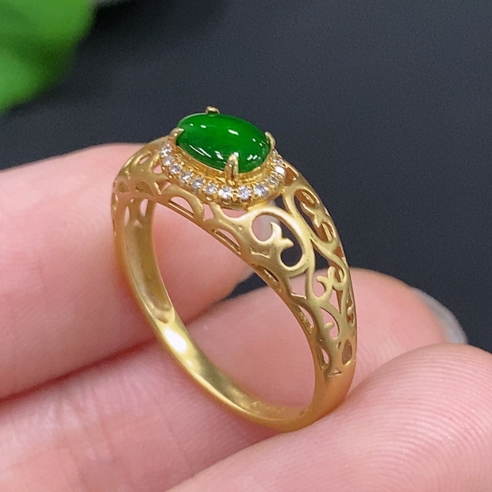 F29336700 Jadeite Cabochon Ring in 18K Gold with Diamond Accents