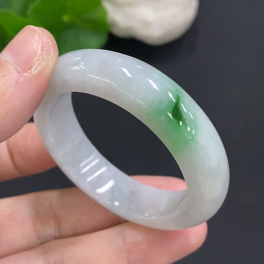 F34070713 Jadeite Bangle Size 40.4 Total Weight Approx. 33.47g