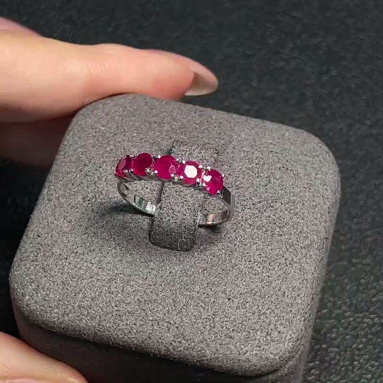 C33870879 Ruby Ring, 72% Gold Content, Total Weight Approx. 1.47g, Size 14