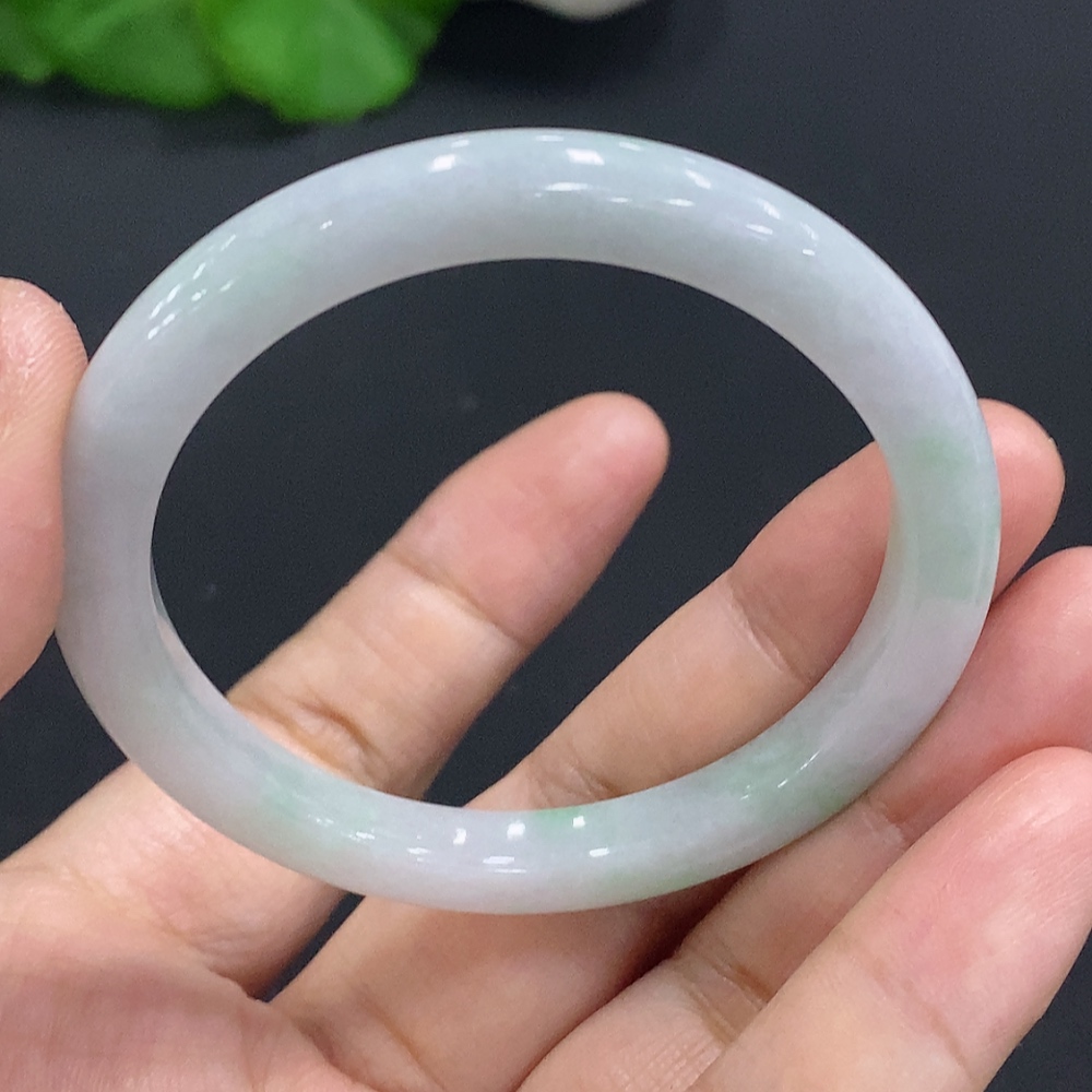F27167229 Imperial Concubine Jadeite Bangle Size 50/47.8 Total Weight Approx. 22.6g
