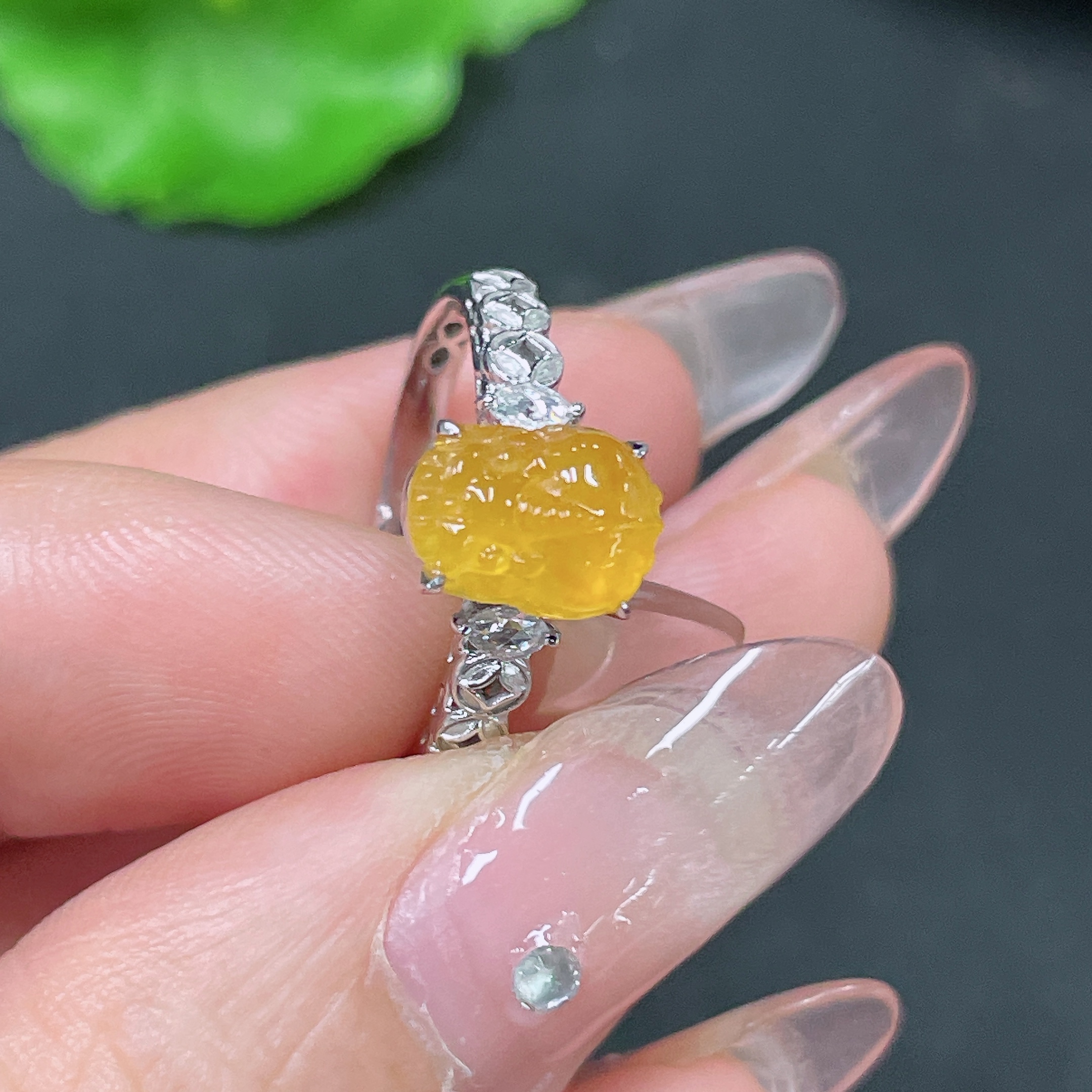 F34046740 Jadeite Inlay 18k Gold Inlaid Color Origin Undetermined With Diamond Accents Total Weight Approx. 2.31g Size 13