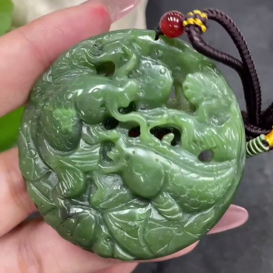 H33845929 Hetian Jade Pendant—Abundance Year After Year