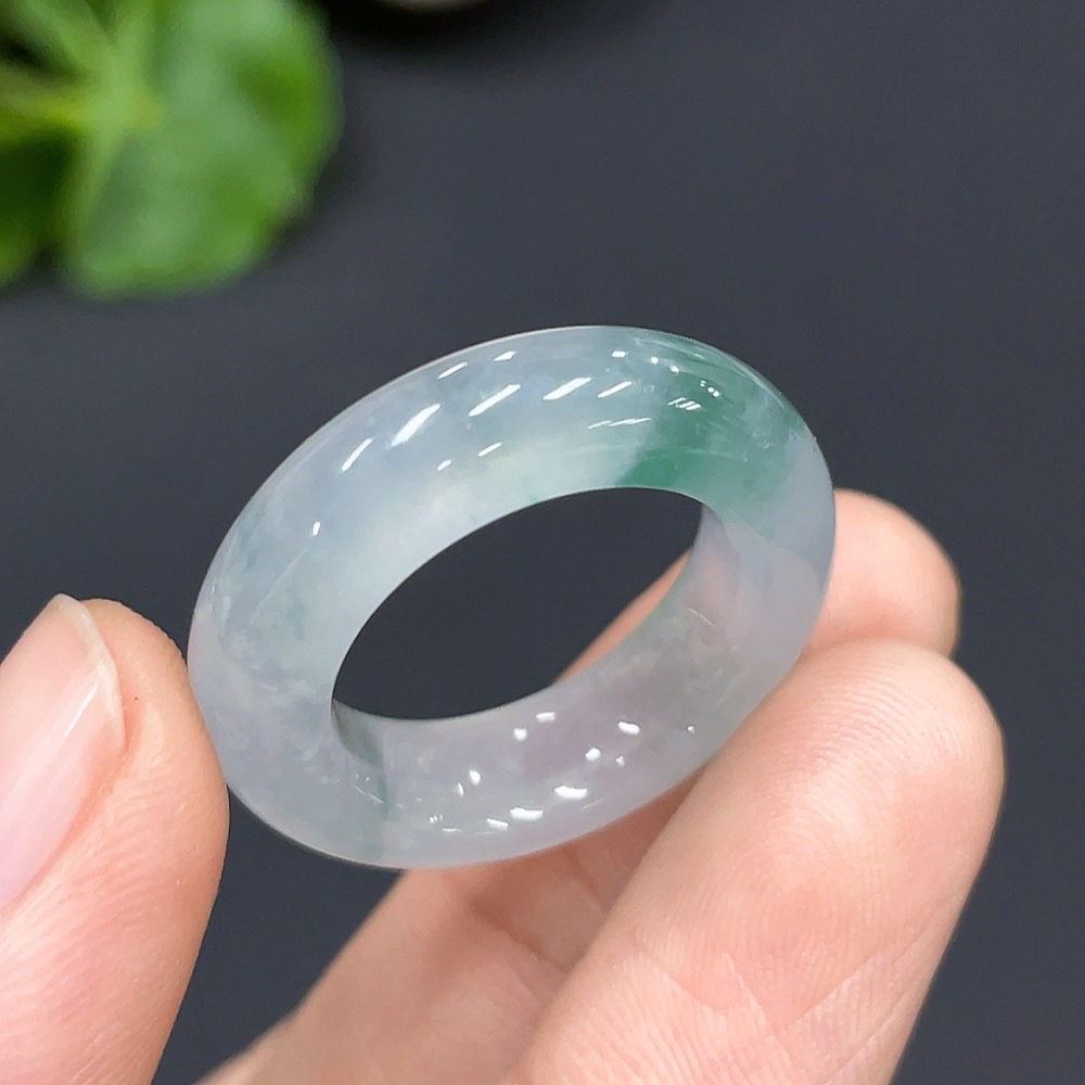 F24729171 Jadeite Ring Size 11 Total Weight Approx. 5.18g