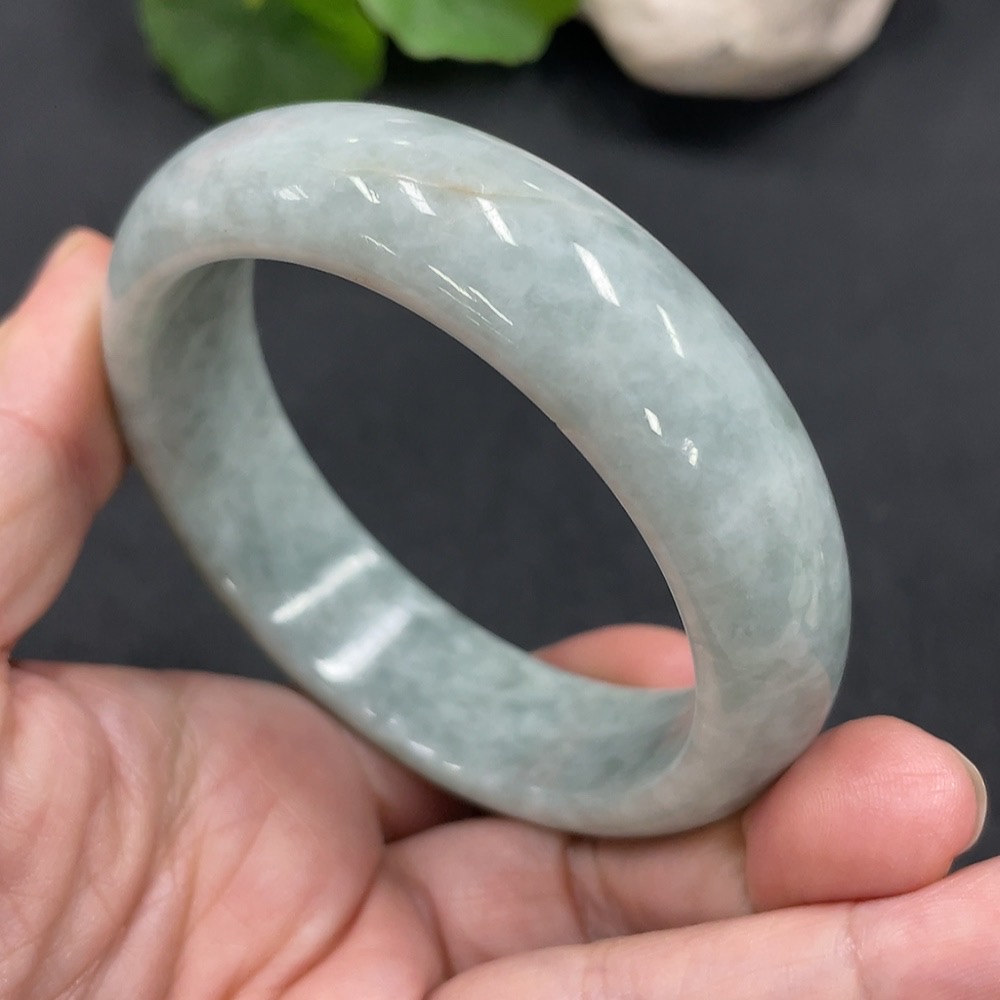 F17883834 Jadeite Regular Bangle, Size 56.2, Total Weight 72.041g