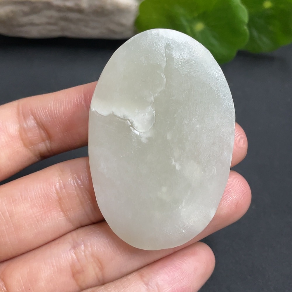 H15639958 Hetian Jade Guanyin Pendant, Total Weight Approx. 25.76g