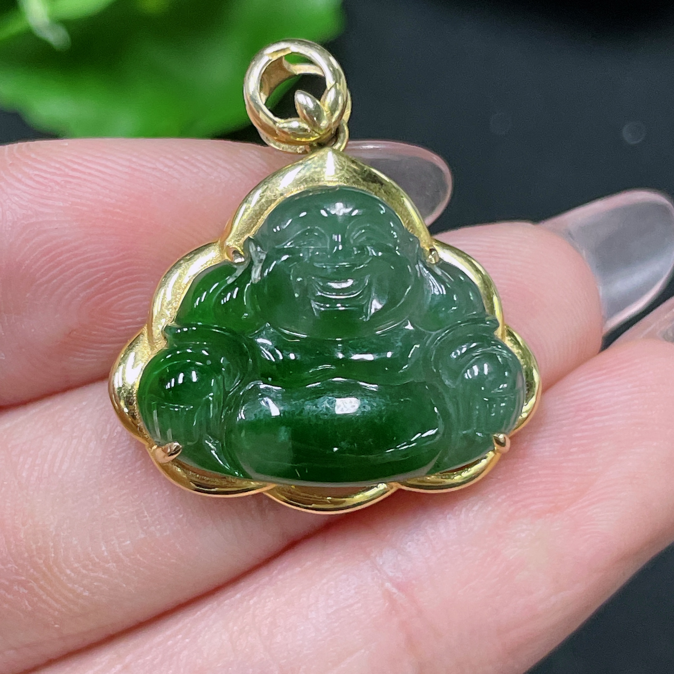 F34021574 Jadeite Buddha Inlaid with 18K Gold, Total Weight Approx. 3.32g