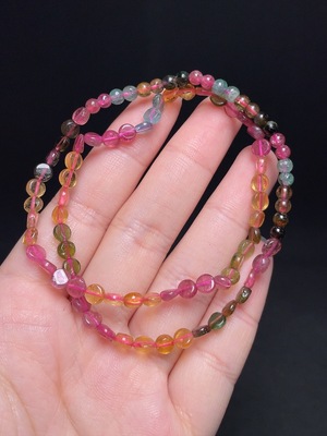 C29384823 Tourmaline Necklace with Visible Organic Matter, Total Weight Approx. 7.6g, Stone Size 4.4mm