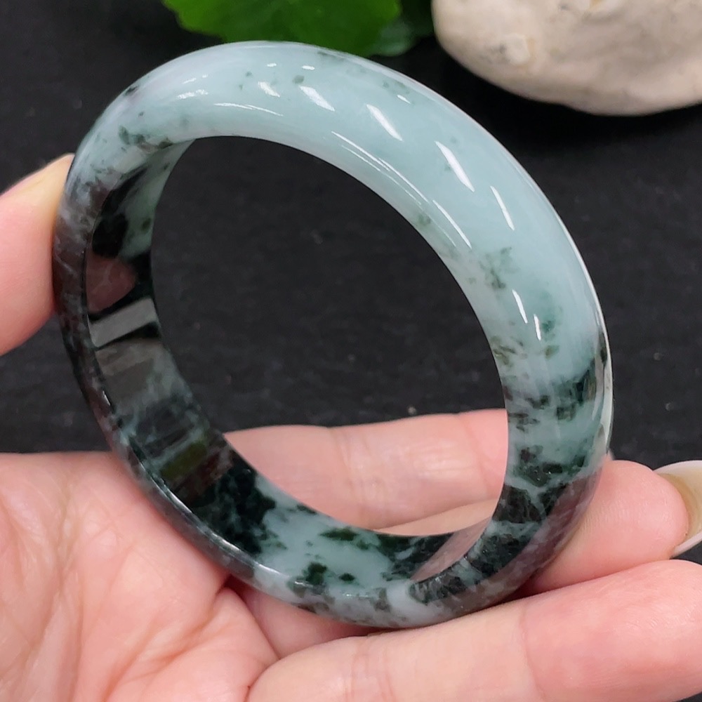 F33899740 Jadeite Round Bangle Size 55.7 Total Weight Approx. 57.3g (Including Other Mineral Components)
