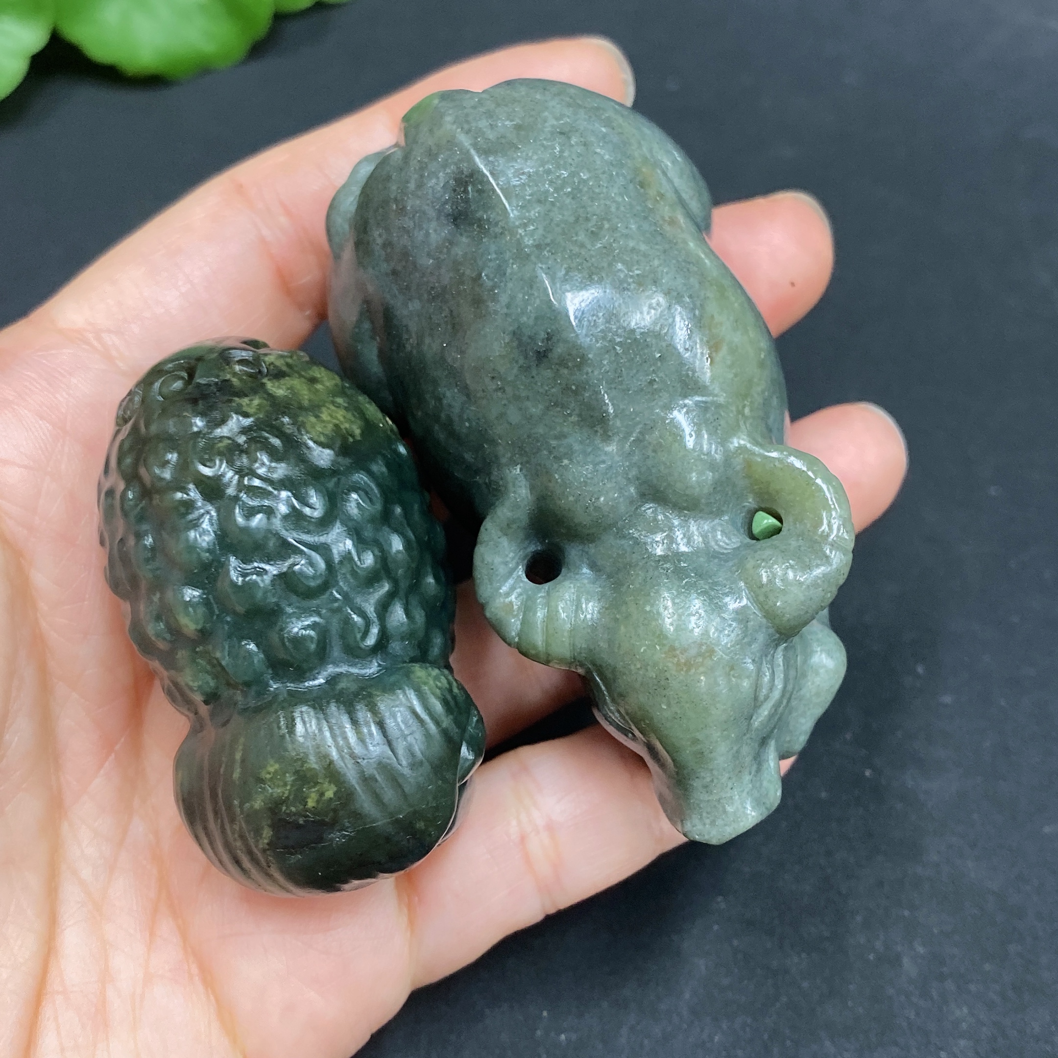 H30546008 Hetian Jade Handheld Piece - Ox - Sheep - Total Weight Approx. 177.3g