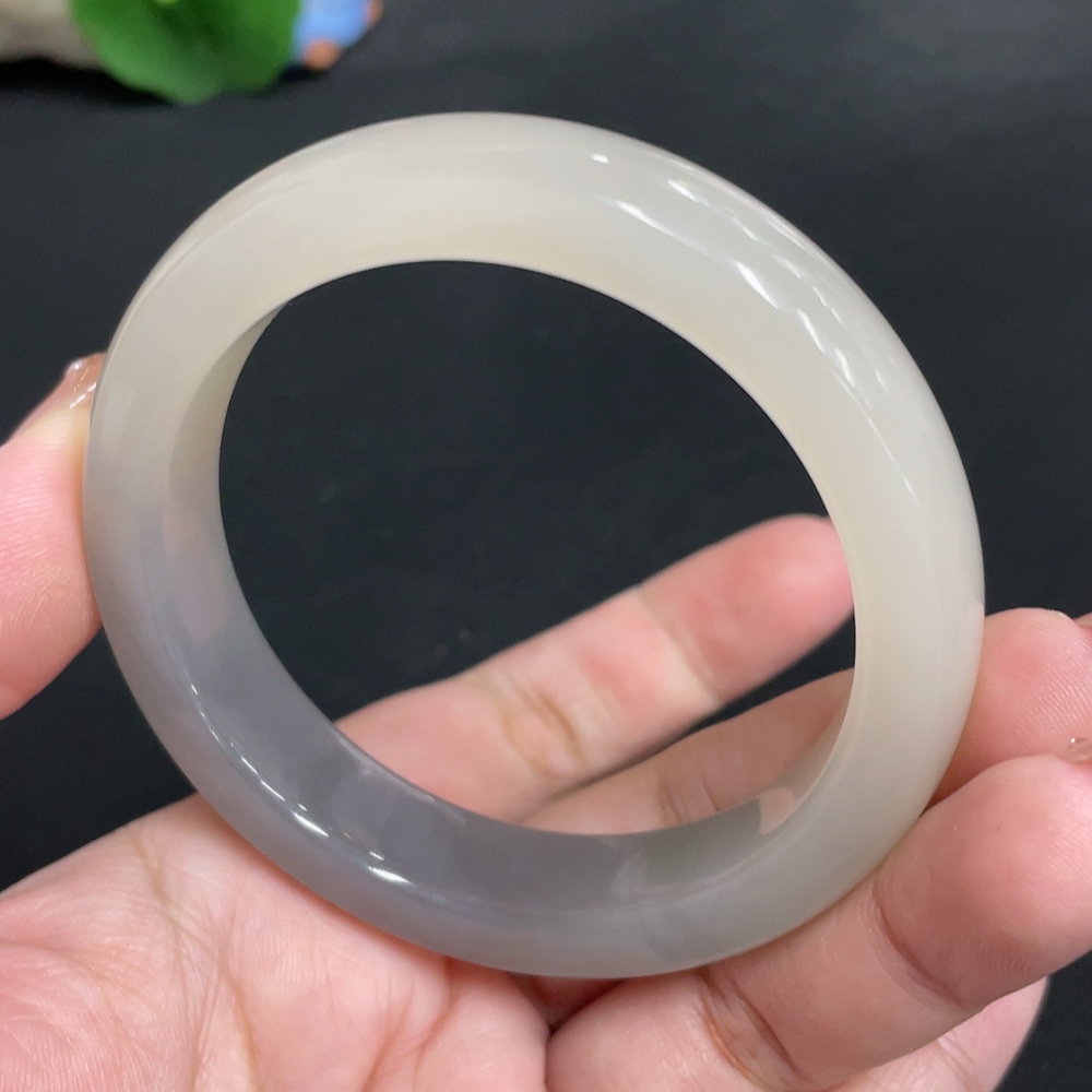 H32700395 Hetian Jade Round Bracelet Size 56.8 Total Weight Approx. 61.6g