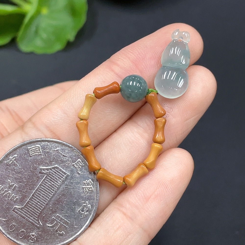 F24754267 Jadeite Bead Ring/Gourd Pendant Sell as a Lot