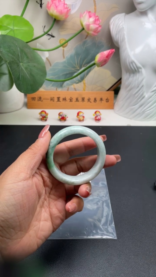 F27123095 Jadeite Round Bangle Size 51.1 Total Weight Approximately 577.44g Containing Other Mineral Components