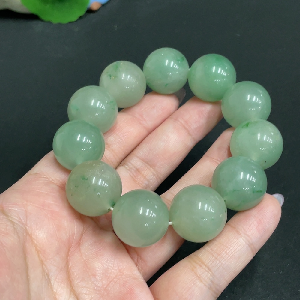 H32806093 African Emerald (Dulong Jade)