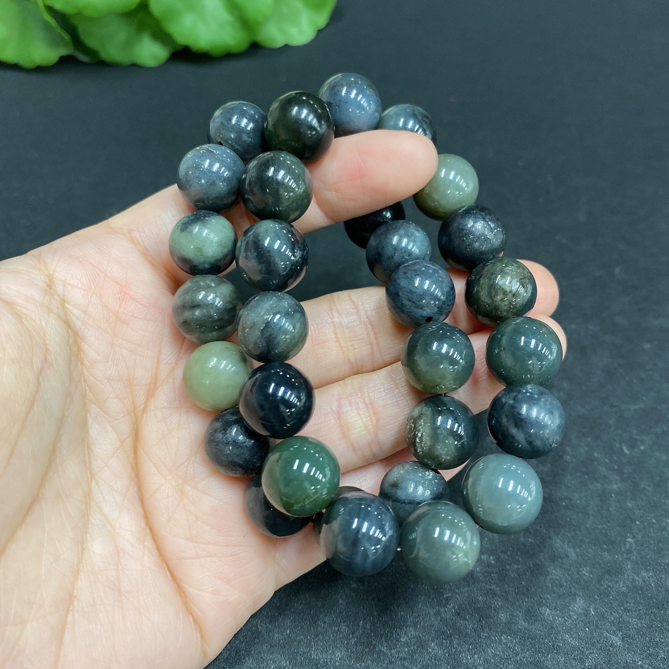 H33903805 Hetian Jade Bracelet with Other Mineral Components, Maximum Bead Size Approximately 11.3mm, Total Weight Approximately 80.8g