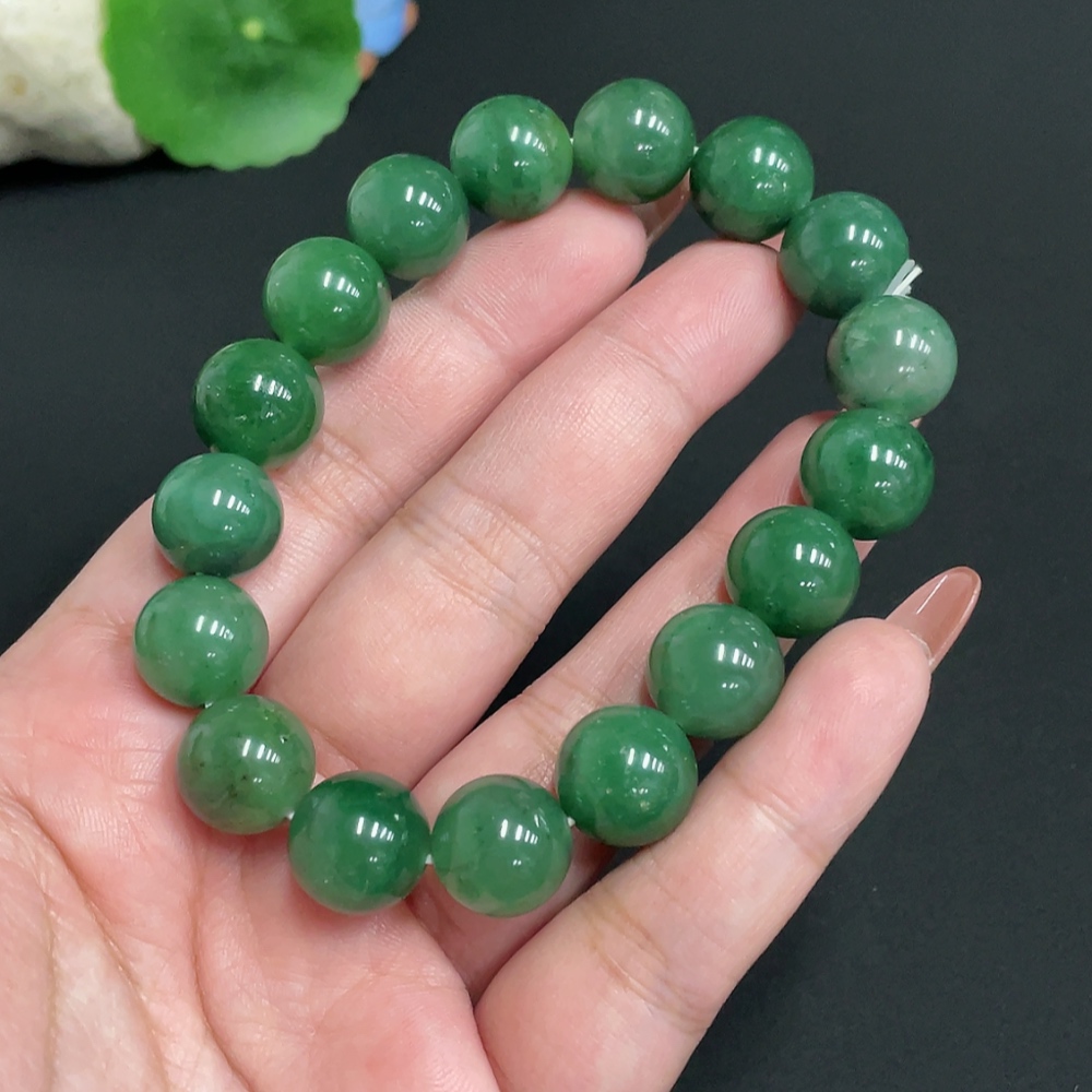 H34073848 African Emerald (Dulong Jade)