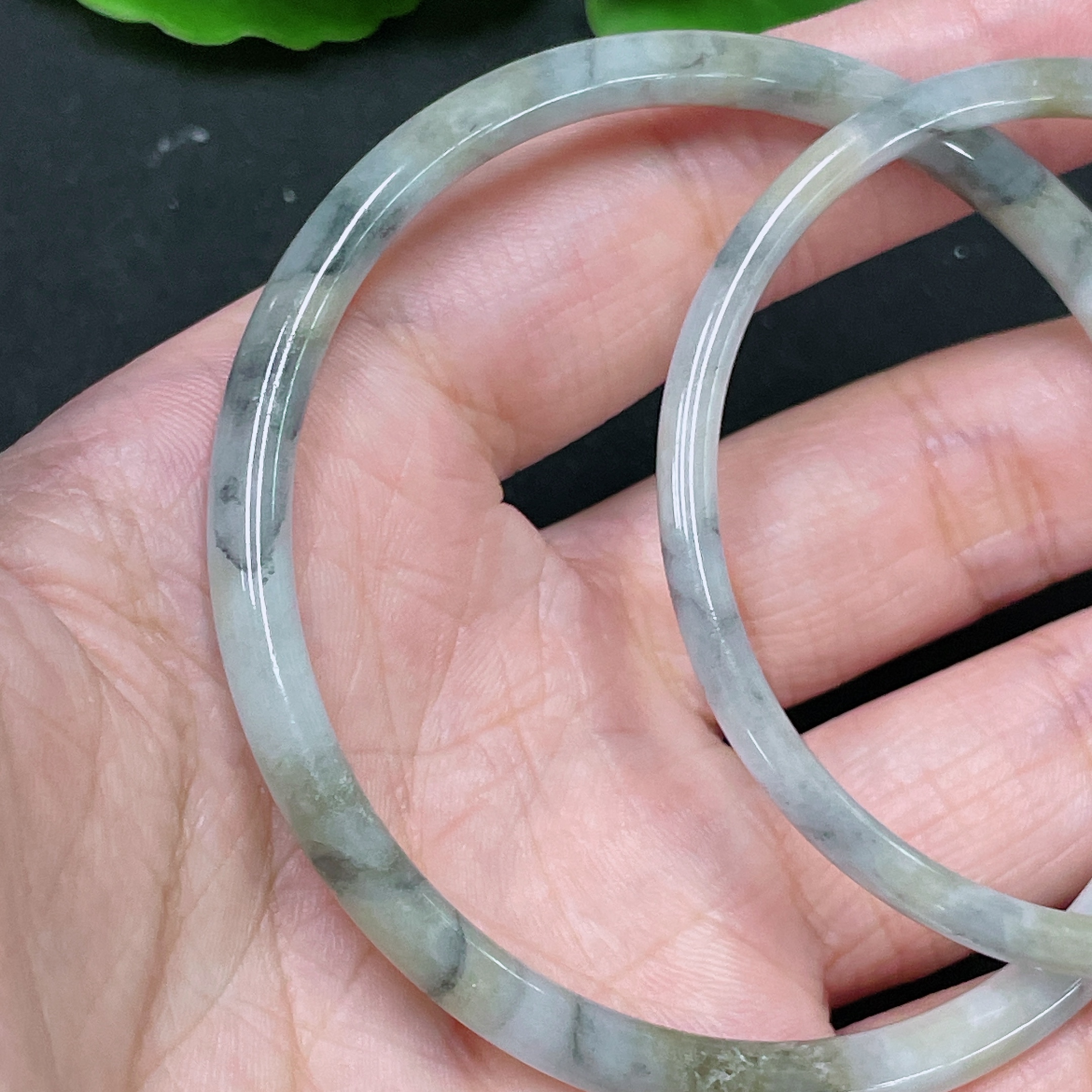 F34983451 Jadeite Round Bangle Sell as a Lot Size 50.8/58.3