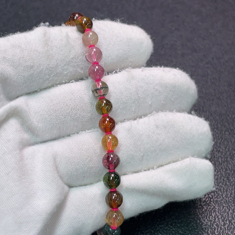 C34006147 Tourmaline Bracelet with Other Mineral Components, Visible Organic Matter, Total Weight Approx. 9.41g, Size About 5.9mm