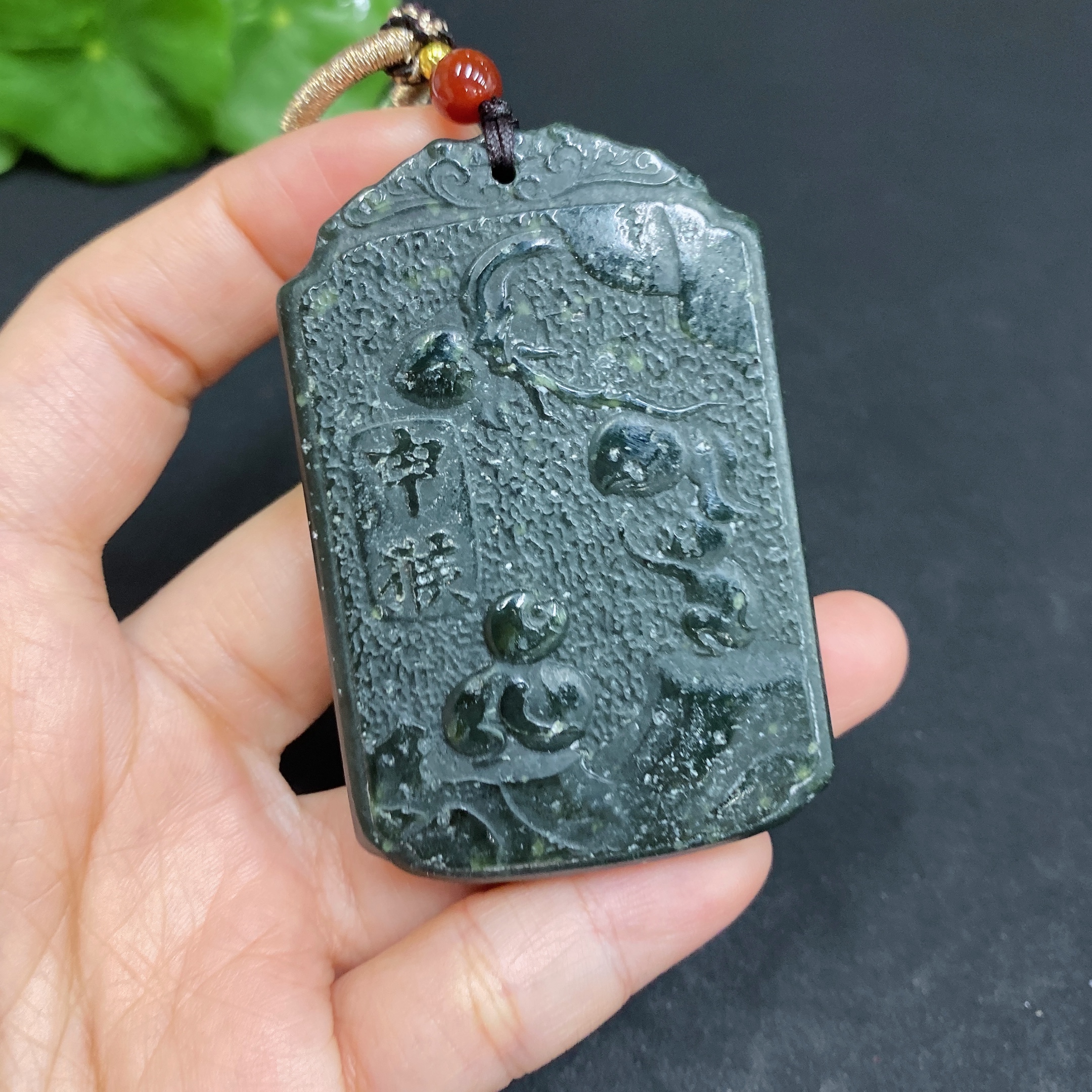 H31694014 Spiritual Monkey Offering Longevity