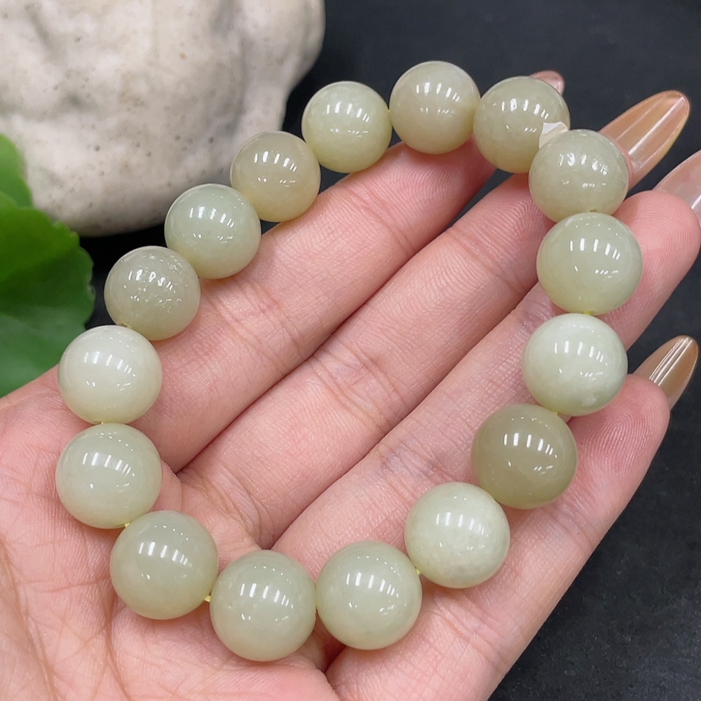 H32726383 Hetian Jade Bracelet, approx. 11.8mm beads, total weight approx. 43.8g