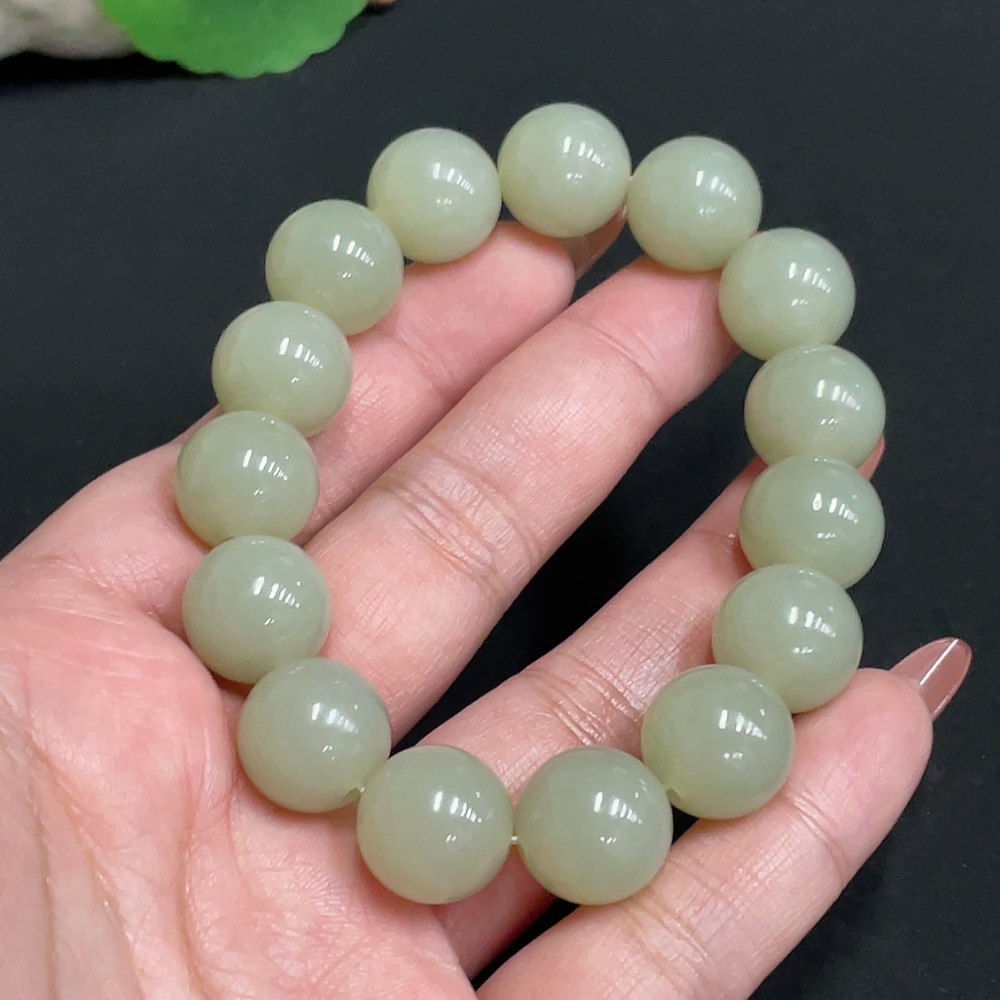 H35100383 Hetian Jade Bracelet, approx. 13.7 mm, total weight approx. 61.3g