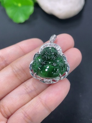 F46566480 翡翠镶嵌佛公吊坠 18k 配镶钻石 货品总约重7.89g