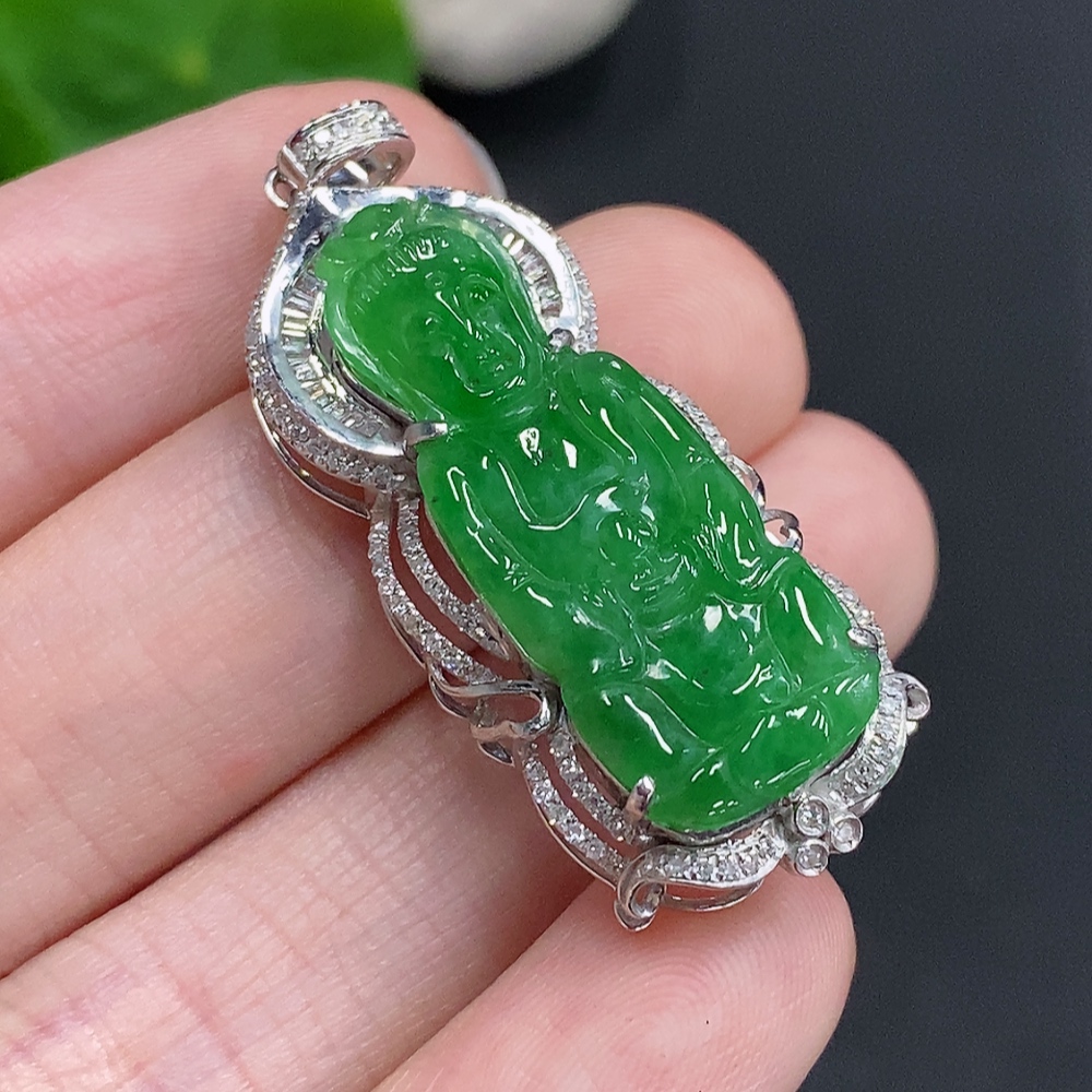 F29419232 Jadeite Guanyin Inlaid Pendant 18K Gold Total Weight Approx. 6.9g (With Diamond Accents)